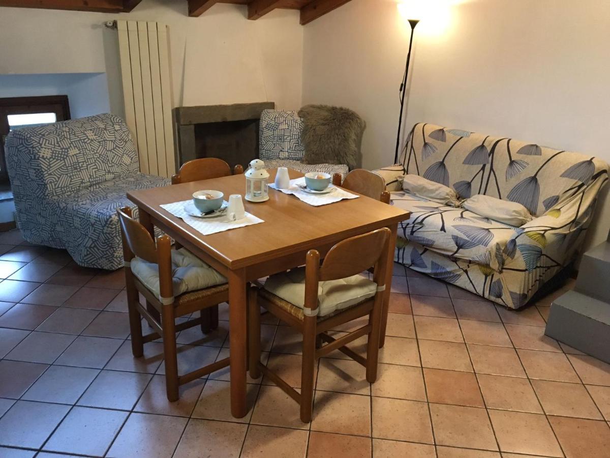 Apartamento La Casa Rustica Di Ale E Becky Bérgamo Exterior foto